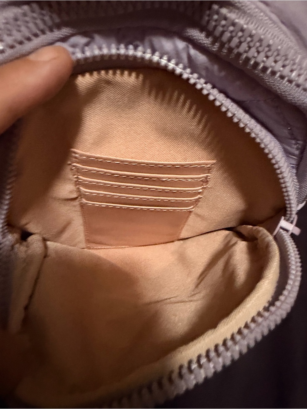 Poppy & Peonies Quilted Roamer - Lavender - Picture 4 of 5